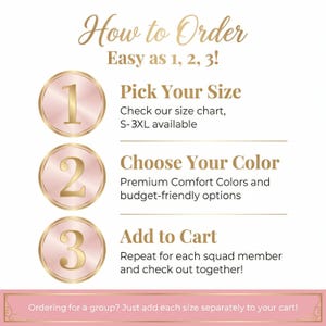 K&ouml;nnte beinhalten: Eine Anleitungsgrafik mit dem Titel How to Order Easy as 1, 2, 3! mit drei ros&eacute;goldenen kreisf&ouml;rmigen Symbolen, die mit 1, 2 und 3 nummeriert sind. Der Text beschreibt die Schritte zur Auswahl einer Gr&ouml;&szlig;e von S-3XL, einer Farbe und zum Warenkorb.