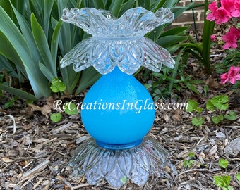 Art glass sculpture. Upcycled glass. Garden art. Garden totem. Glass totem. Decorative glass. Glass garden suncatcher.