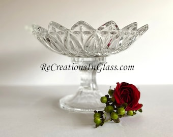 Crystal bowl on pedestal. Fruit bowl. Serving bowl. Wedding gift.Party decor. Entertainment decor. Upcycled.