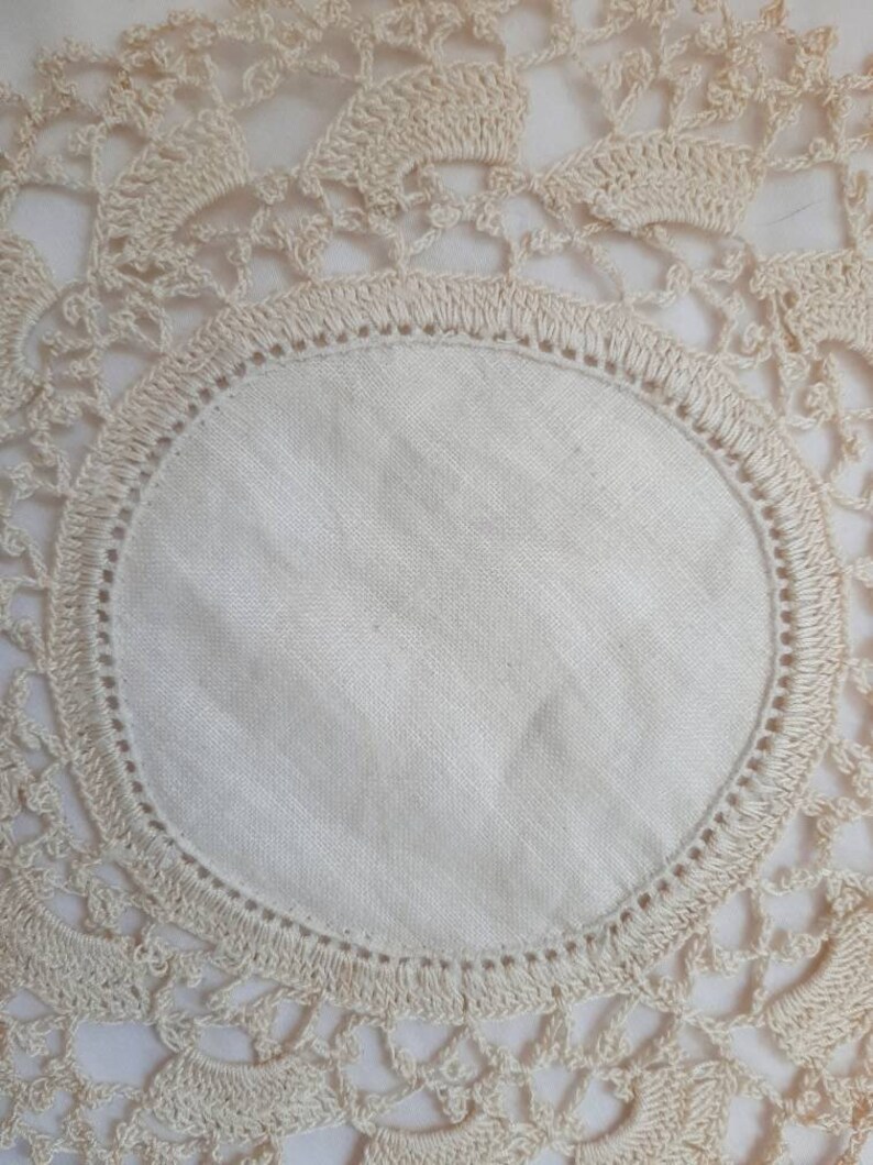 Vintage Round Doily Antique White