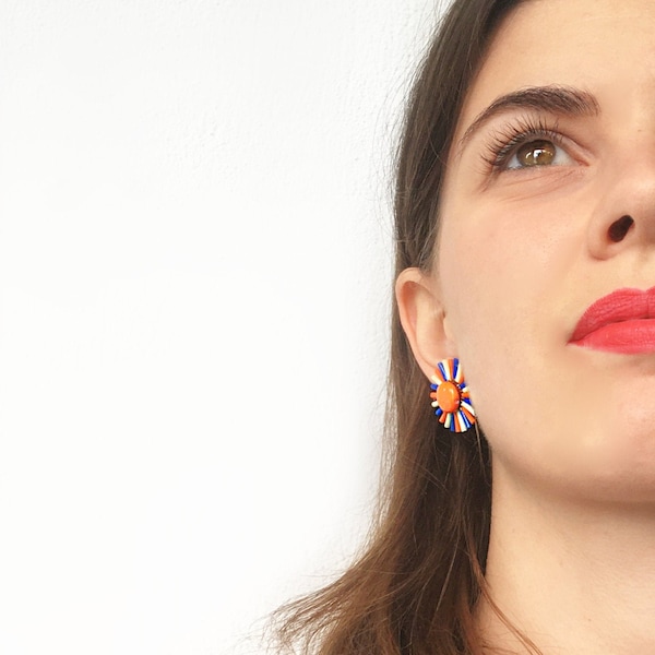 Boucles d'oreilles Petits Soleils, fils recyclés multicolores, tige à poussoir ou à clip