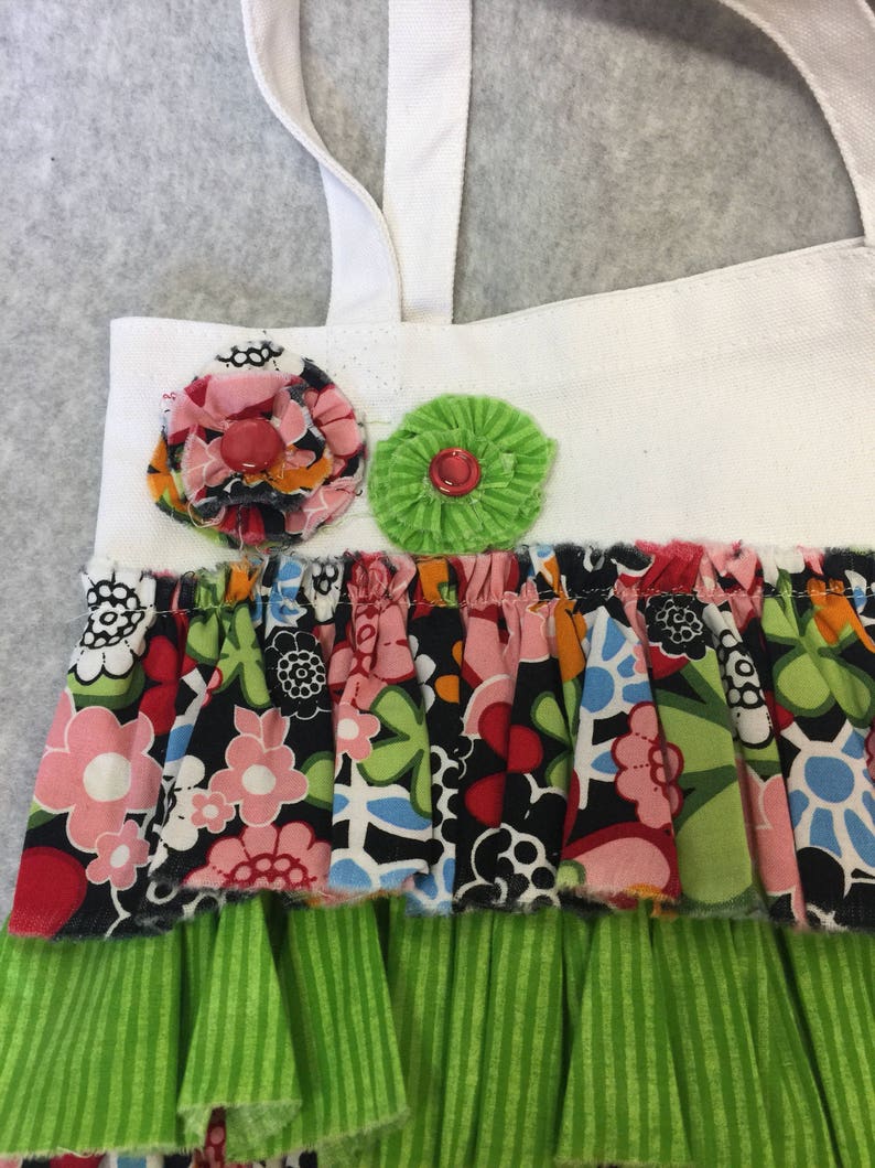 Fun springy Knitting Crochet Needlework Book Gift tote