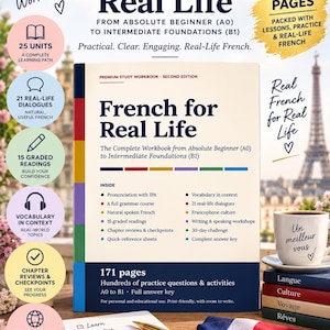 Könnte beinhalten: Ein French for Real Life Arbeitsbuch mit cremefarbenem Einband, dunkelblauem Text und einem mehrfarbigen Buchrücken. Das Buch umfasst 171 Seiten, 25 Einheiten und deckt die Niveaus A0 bis B1 ab. Es liegt neben einem goldenen Stift und einer Tasse.