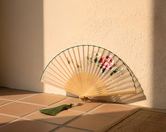 Abanico plegable chino / Bordado en seda y bambú / Arte de peonías y ginkgo / Regalo original