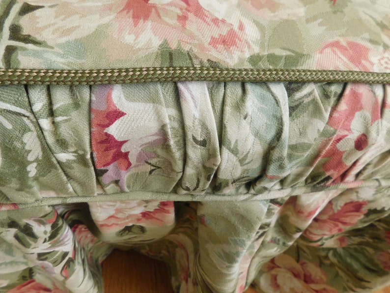 Vanity Bench Custom Slip Cover Floral 100/% Cotton w Heavy Lining 22 .5 x 13.5 18.5 long w 3 gathered sides green w pink Flowers