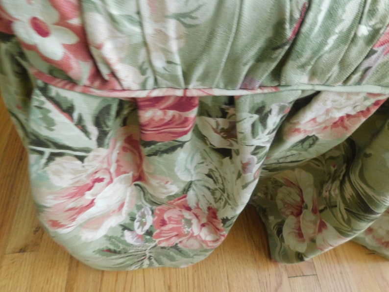 Vanity Bench Custom Slip Cover Floral 100/% Cotton w Heavy Lining 22 .5 x 13.5 18.5 long w 3 gathered sides green w pink Flowers