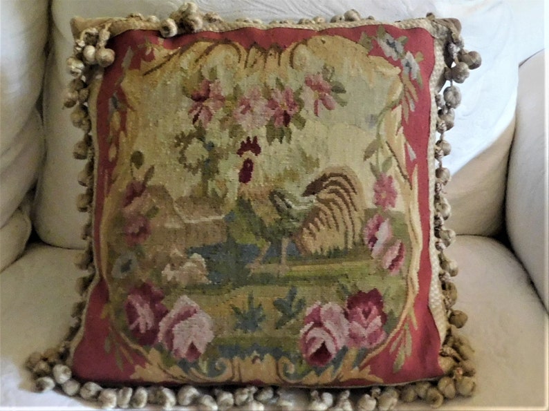 Pillow Vintage Large Rooster Needlepoint Petit Point Pillow Red 100/% Wool w Beige Velvet backing PomPoms w braid edging 16 x 16 w Pillow