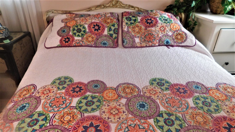 Quilt Set 3 Pc Cynthia Rowley Reversible Designs On White To Etsy