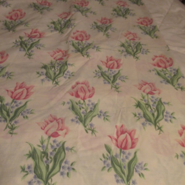 Queen Flat sheet by the Bibb co 64 x 96" All cotton beautiful flowers, flat sheet Queen sz lovely cotton sheet flat sheet Queen sz sheet