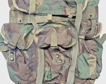 M81 USGI Woodland Camo Medium Alice Radio Bag Radio Pack