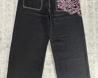 Pantalones anchos de estilo urbano con bordado de flor de cerezo - negro y rosa