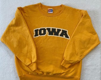Taylor Mens Medium Sweatshirt Yellow Iowa Hawkeyes Vintage Athletic Series USA