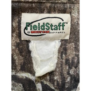 Camisa de franela grande para hombre FieldStaff de los 90, estampado de camuflaje Mossy Oak Breakup, manga larga, estilo Y2K. imagen 2