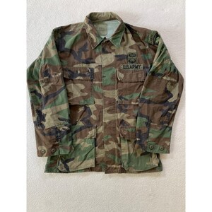 US Army Mens Small Field Jacket Camo 101st Airborne Screaming Eagle Patches 80s