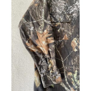 Camisa de franela grande para hombre FieldStaff de los 90, estampado de camuflaje Mossy Oak Breakup, manga larga, estilo Y2K. imagen 6