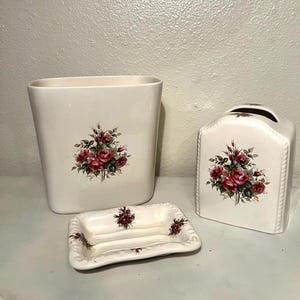Vintage VB Athena Rose Rhapsody Ceramic Bathroom Set – 3 Piece Cottagecore Decor