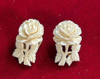Vintage Hand Carved Rose Brooch Clip Earrings Set Floral Demi Parure