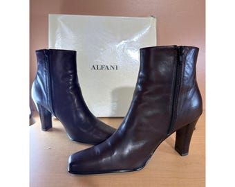 Alfani Womens Brown Leather Square Toe Block Heel Ankle Boots Side Zip Size 8.5