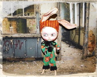 Blythe ~ Estilo vintage ~ Traje de conejo loco ~ 2 piezas OOAK ~ Por KarynRuby