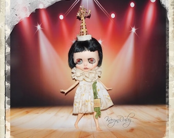 Blythe ~ Traje de 3 piezas inspirado en el circo vintage ~ Por KarynRuby