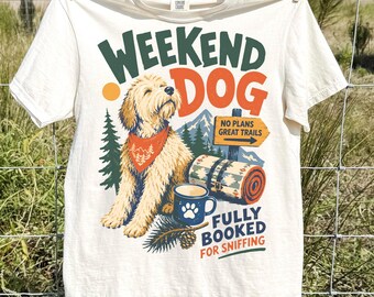 Perro de fin de semana png, Camiseta de perro para acampar, Camiseta de perro para senderismo, Camiseta de perro aventurero, Regalo para amantes de los perros, Perro al aire libre, Camiseta de fin de semana de senderismo, Camiseta de cachorro de campamento