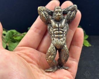 Bronze Gorilla Figurine Power Pose Desk Ornament Home Decor Sculpture