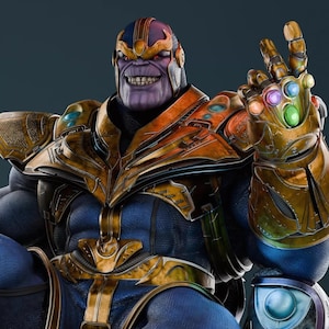 Pode incluir: Estátua detalhada de Thanos, um personagem de pele roxa, vestindo uma armadura dourada e azul. Sua mão esquerda está levantada em um sinal de paz, exibindo a Manopla do Infinito com pedras preciosas coloridas. A estátua tem uma expressão ameaçadora.