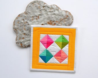 Mini Quilt, Geometric Quilt, Quilted Mug Rug, Fabric Postcard, Mini Quilt,  Mini Mini Quilt