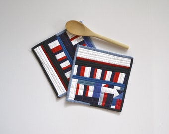 Red White and Blue, Patriotic Pot Holders, Pot Holders, Modern Kitchen Decor, Fourth of July