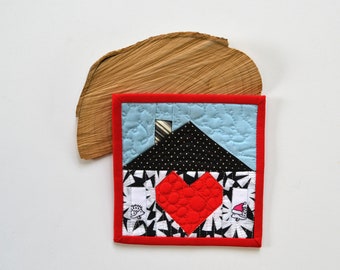 Tiny Home Quilt, Mini Mini Quilt, Heart Quilt, Fabric Coaster, Fiber Art