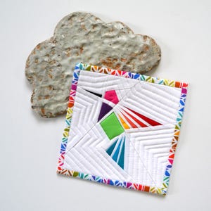 Courtepointe colibri, mini courtepointe, mini courtepointe colibri, carte postale en tissu, mini courtepointe