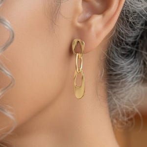 Modern Heirloom Architectural Gold Earrings, Gallery Style Sculptural Jewelry, Contemporary Gold Piercing, Minimalist Geometric Link Dangles