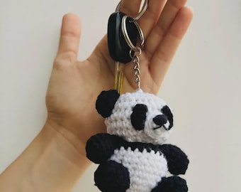 Portachiavi a forma di panda all'uncinetto fatto a mano, accessorio per borsa amigurumi a forma di animale