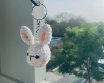Portachiavi a forma di coniglietto all'uncinetto fatto a mano, accessorio per borsa a forma di animale amigurumi