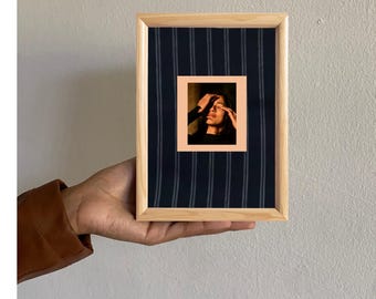 Cornice portafoto Polaroid con passepartout e rivestimento in tessuto, adatta a foto 8x10, decorazione murale moderna.