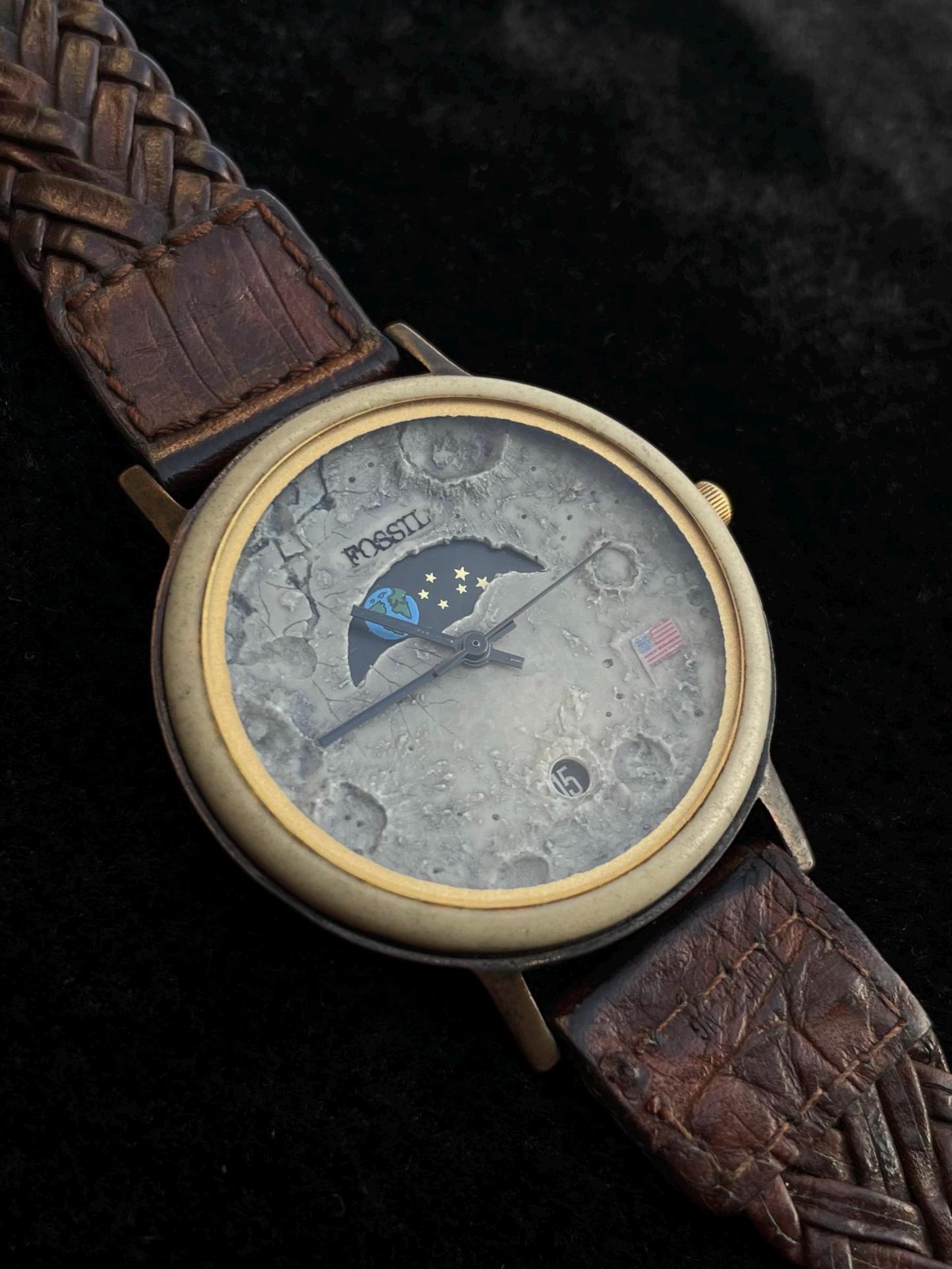 1995 Santa Bear Fossil Watch New Battery Never Worn W/ Box & COA Leather Band Fossil, 1995 Elvis Presley #2, never worn - Probably the  main image 2