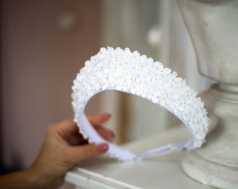 White flower crown tiara, Kokoshnik crown,  bridal flower crown. Wedding floral tiara. white lilac Headpiece.