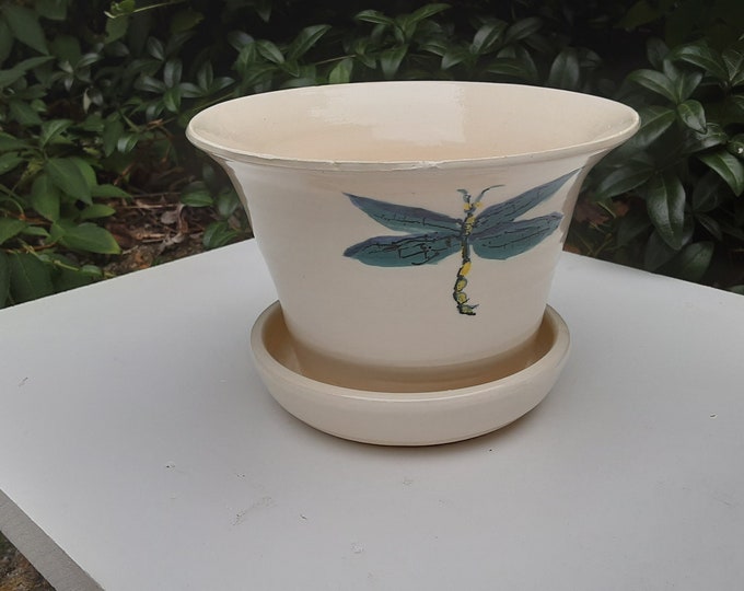 Small Dragonfly Planter with Attached Tray