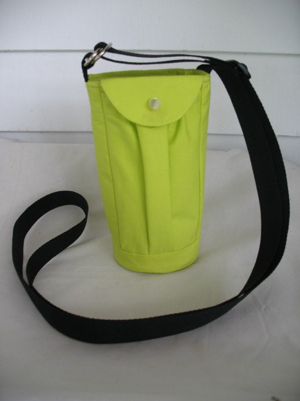 Nuovoware Water Bottle Holder Bag For Back To School , Water Bottle , Yeti Water  Bottle Holder With Shoulder Strap And 2 Pocket Purse Neopre Water Bottle  Sling Bag,Sport Water Bottle Crossbody