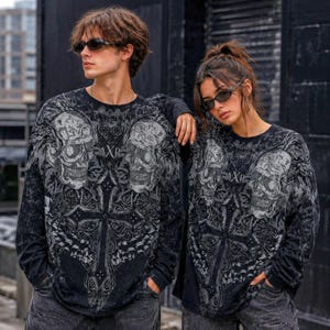 Unisex T-shirt met lange mouwen en Y2K-schedelprint, vintage zwart grunge shirt, gotisch kruis T-shirt