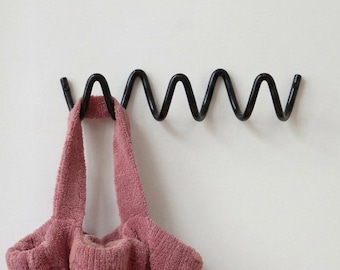 Black Wavy Metal Coat Rack, Colorful Wall Hooks, Modern Entryway Organizer