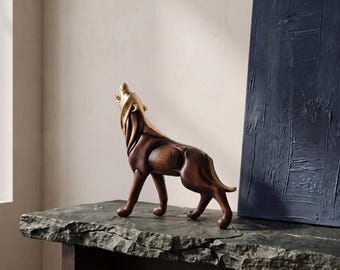 Howling Wolf Statue, Modern Animal Sculpture, Nordic Minimalist Decor, Desk Accent, Wild Animal Gift