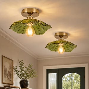 Set mit 2 grünen Glasblumen-Deckenleuchten, Vintage-Messing-Halbeinbauleuchte