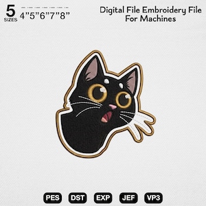 Op de afbeelding: Zwart kattenborduurontwerp met een verbaasde uitdrukking en open mond. Inclusief maten 10,16 cm, 12,7 cm, 15,24 cm, 17,78 cm en 20,32 cm. Digitaal bestand voor borduurmachines. Formaten: PES, DST, EXP, JEF, VP3.