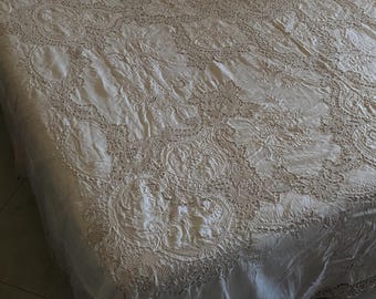 Handmade ivory bedspread 220x260 – elegant shabby chic double bed handcrafted embroidery!