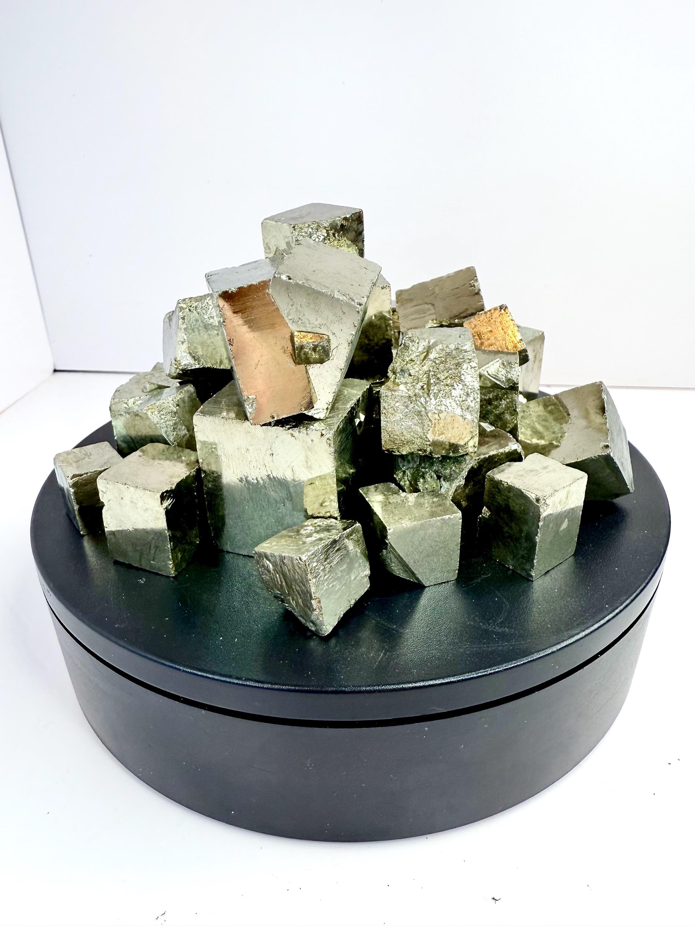 Cubic pyrite - Etsy 日本