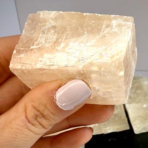 Fatias de Calcita Manganosa Arco-Íris | Calcita Rosa Natural com Brilho UV imagem 9