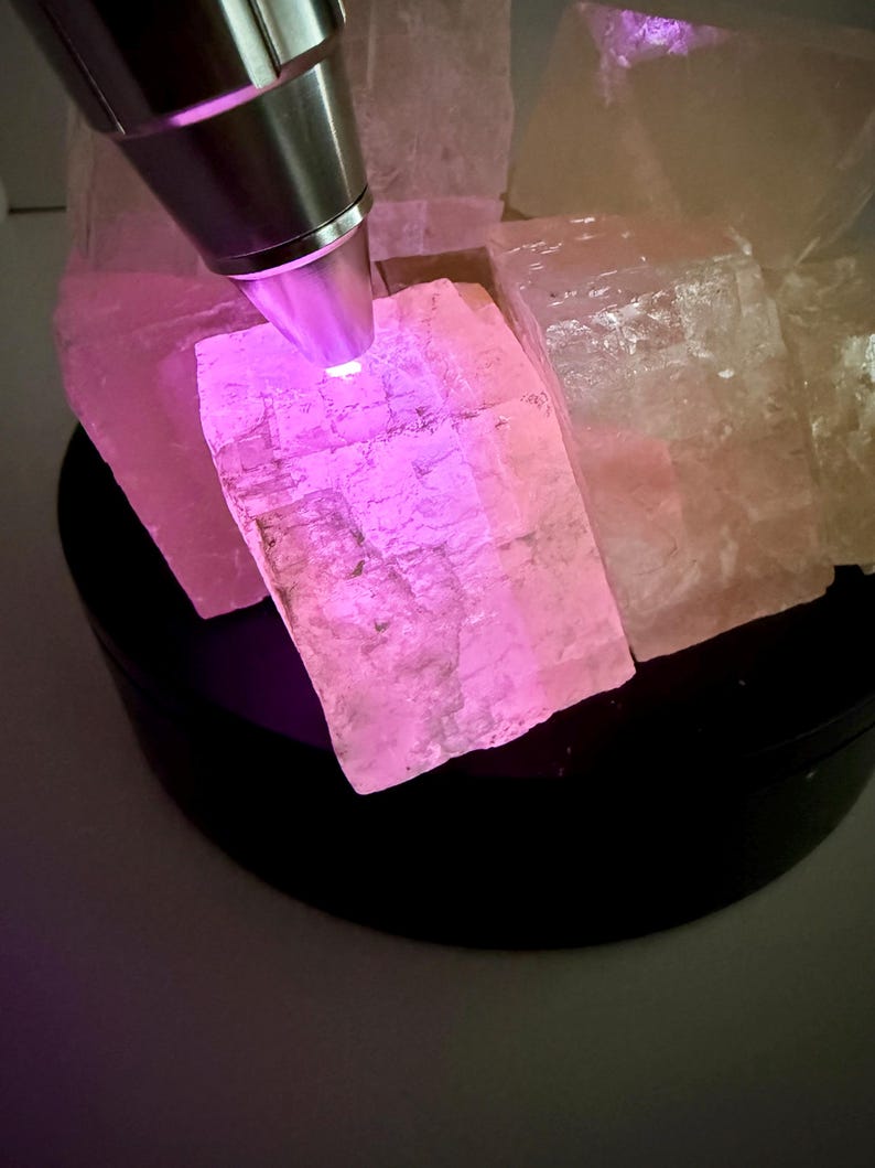Fatias de Calcita Manganosa Arco-Íris | Calcita Rosa Natural com Brilho UV imagem 12
