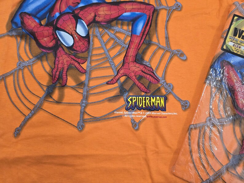 Men's vintage Spiderman t-shirt from the 90s, orange imagen 3