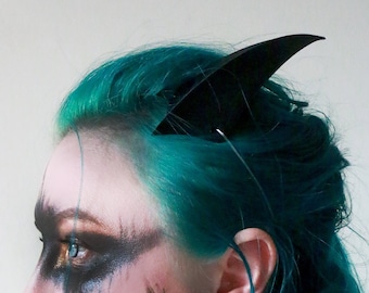 Medium Brute 3D Printed Costume Horns (Multiple Colors Available)